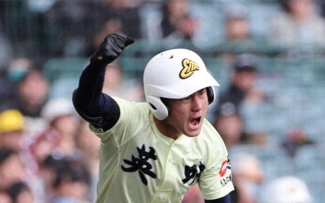 【センバツ】英明が３年ぶり白星　冨岡琥希が３失点完投　高川学園は春初勝利ならず
