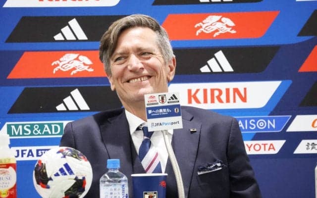 なでしこジャパンのニールセン監督「大きいターゲットのアジア杯制覇を出来た」…優勝報告会見で喜び