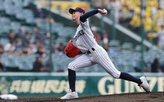 持ち味の4人継投で1回戦突破の東北　寒い春の甲子園で理想的な作戦