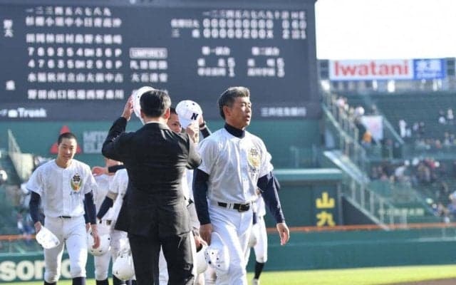 佐野日大　元阪神の麦倉監督は初勝利ならず　三重の難敵左腕を攻略できず
