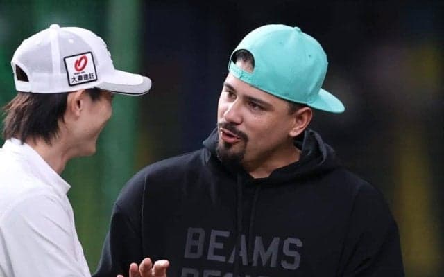 オリが粋すぎる“サプライズ”「今泣きそう」　世界一の助っ人に…侍戦士も参戦したお祝い