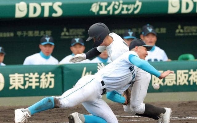 山梨学院・菰田は左手首骨折と診断　初戦で負傷交代　選抜２回戦以降の出場は絶望的