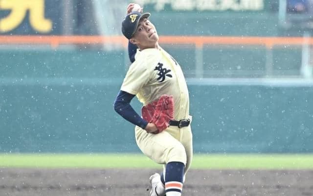 九回裏のピンチ　英明・冨岡投手が見せた無表情　｢内心ちょっと…｣