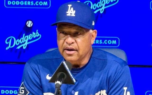 佐々木朗希は「制球力はまだ足りてない」　OP戦防御率13.50…それでもロバーツ監督が期待するワケ