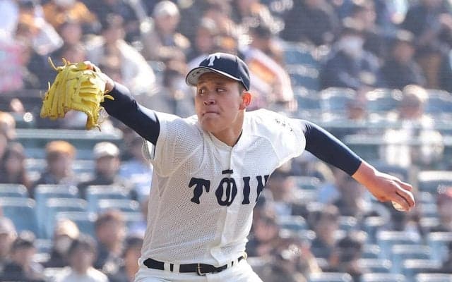 【センバツ】大阪桐蔭の大型左腕、川本晴大が熊本工を相手に５回までノーヒットノーラン続ける