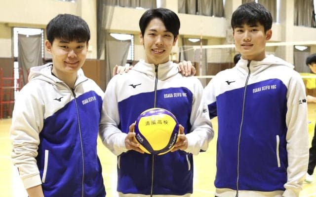 「なんとか間に合った」全員攻撃で春高準優勝【清風高 屋台骨を支えた3年生座談会（前編）】