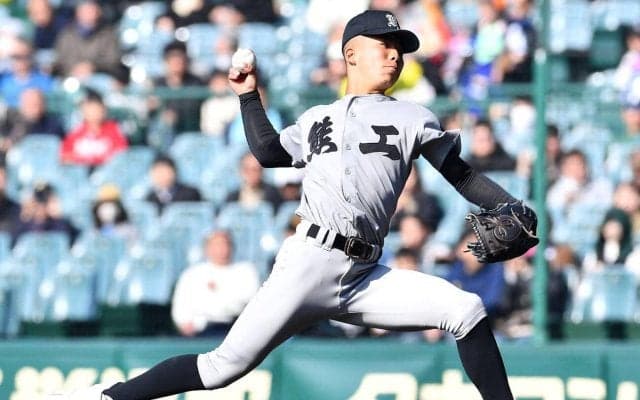 【センバツ】熊本工・堤大輔は熱投も大阪桐蔭に黒星「夏は絶対的なエースになって戻ってきます」