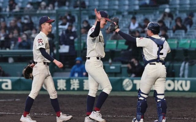 【センバツ出場校ベンチ入り選手紹介】初戦、19安打15得点の八戸学院光星は伝統の強打が健在！高卒プロ志望の146キロ右腕が軸
