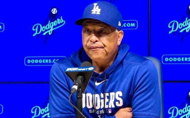 佐々木朗希、大炎上も開幕ローテ変更なし　ロバーツ監督苦言も…「私は信じている」