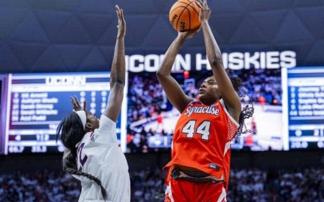 【NCAAトーナメント】京都精華出身のイゾジェ・ウチェ…昨年女王相手に12得点をマークも、53点差で敗れる