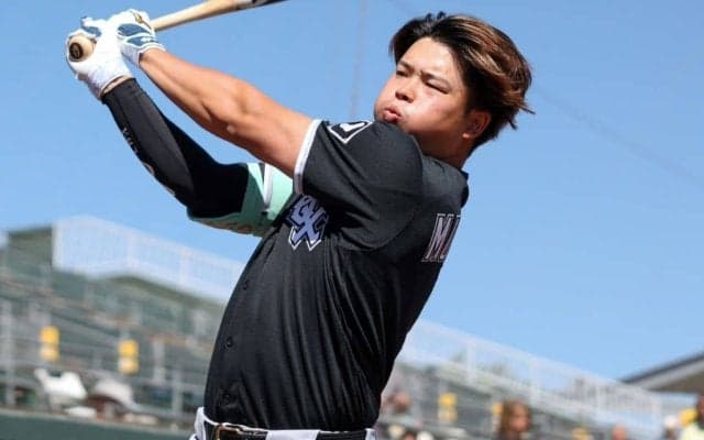 OP戦で三振率28％超えも期待される村上宗隆の“シュワバー化”　NPB8年で1068三振でも価値が揺るがぬ「理由」