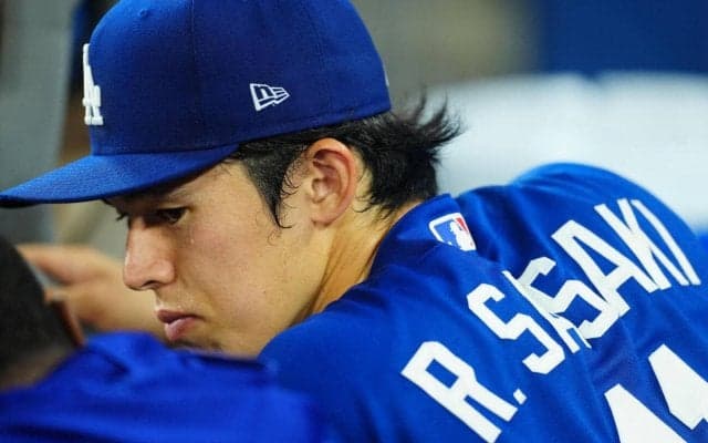 佐々木朗希８四死球大乱調「OP戦だけの結果で評価しない」ロバーツ監督　不安残し開幕４戦目へ