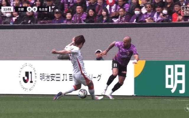 無双！「えげつない」J1月間MVPの“魔法の股抜き突破”にSNS騒然！京都トゥーリオに「今季Jリーグで見とって一番楽しい」「人間やめてる」の声