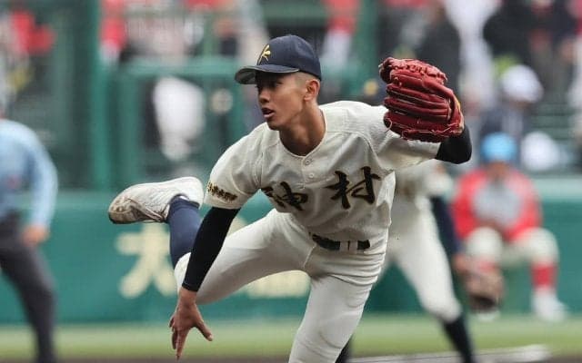 神村学園がタイブレークで敗れ21年ぶりの8強ならず、先発・龍頭は10回2失点好投も報われず【26年センバツ】






