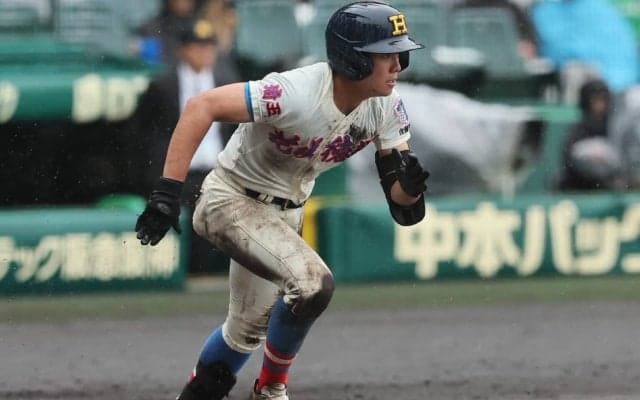 花咲徳栄が17得点快勝で23年ぶりの8強！岩井が4安打、黒川は7回1安打無失点【26年センバツ】






