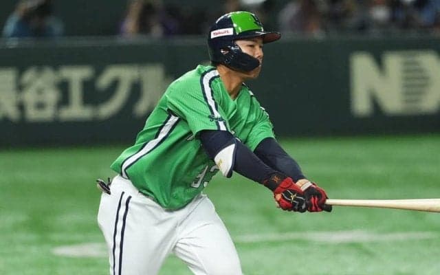「何でこれで入るの？」　低迷ヤクルトに“期待の星”…25歳の“片手満塁弾”に衝撃