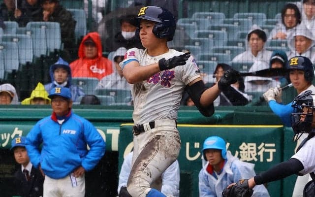 【データ】花咲徳栄・岩井隆監督の次男虹太郎が４安打1打点　過去に監督、選手の親子優勝は３組