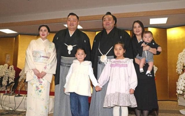 霧島の長男は生後７カ月で驚きの体重１１キロだった　長女とは新たな約束も