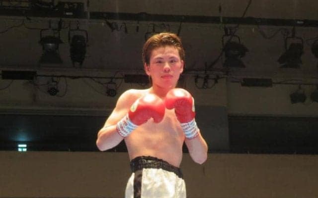 川島丈　デビュー負けなし４連勝　数日前から体調不良→当日朝も「試合は難しい」状態で判定勝利