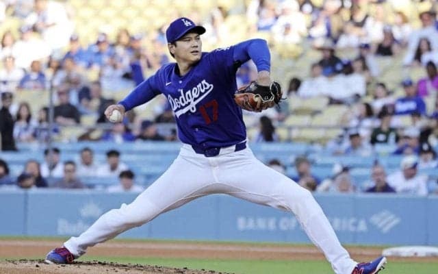 大谷翔平　万全４回１１Ｋ、３戦連続安打　３年ぶり開幕二刀流へロバーツ監督絶賛「強度も集中力もすべてがそろっていた」