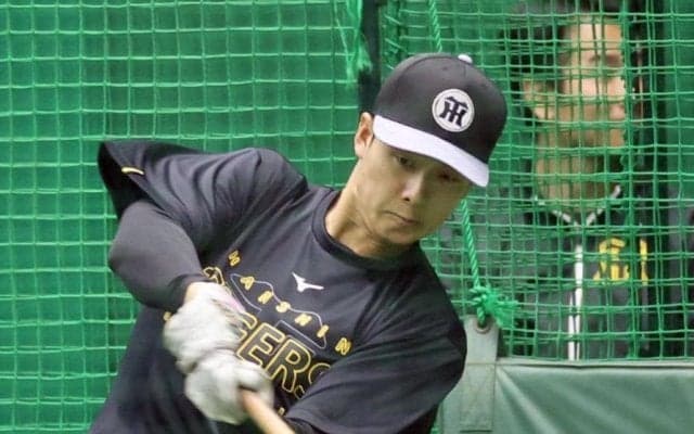 阪神・小幡　巨人・ドラ１竹丸攻略へ「早い段階で思い切って」積極打法貫く　