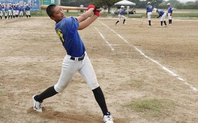 軟式球で「打ち勝つ」チームをどう作る？　音、反応、3秒…全国強豪が行う“3ドリル”