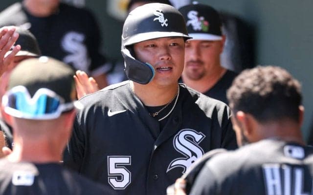 Wソックス同僚が「なんでやねん」を連呼…日本でお馴染みの菓子も体験「ワオ！」「大好きだ」 村上宗隆の通訳が指導