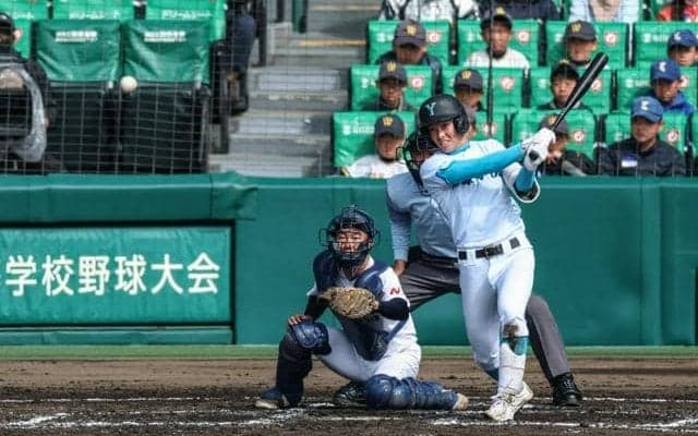 山梨学院が逆転勝ち　苦しんだ大垣日大の先発谷之口のカーブを攻略