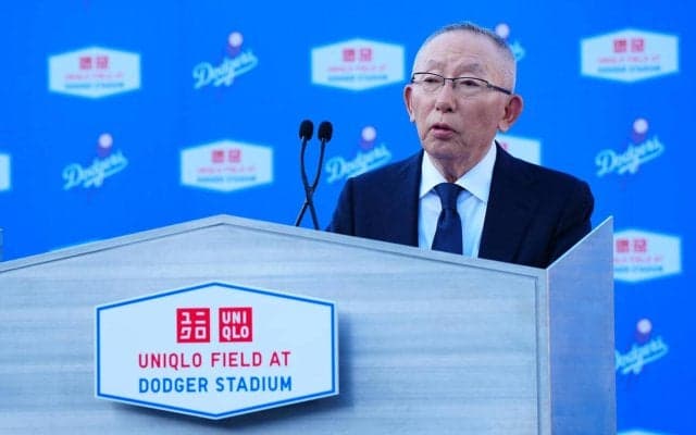 ユニクロ柳井正会長「ドジャースに深い敬意」複数年パートナーシップ　ロバーツ監督らと会見