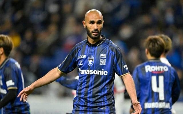 ｢麺活で仲良し｣｢ジェバ兄流石っスw｣G大阪チュニジア人FWが“行きつけのラーメン店”に新加入ドイツ人DFを招待!?｢もう日本と日本食が大好き｣なツーショット公開