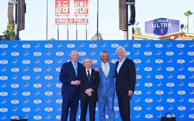 ド軍に強力援軍「なんでも提供します」　日本の大富豪が“約束”…本拠地に巨大看板