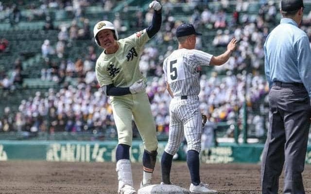 英明が初の8強進出　東北は終盤、本塁打などで追い上げるが及ばず