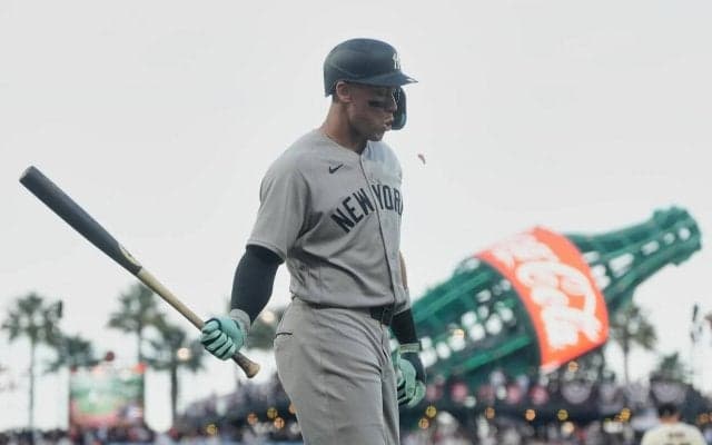 ヤンキースはジャッジが5打数無安打4三振とさんざんもジャイアンツに圧勝し開幕戦5年連続勝利