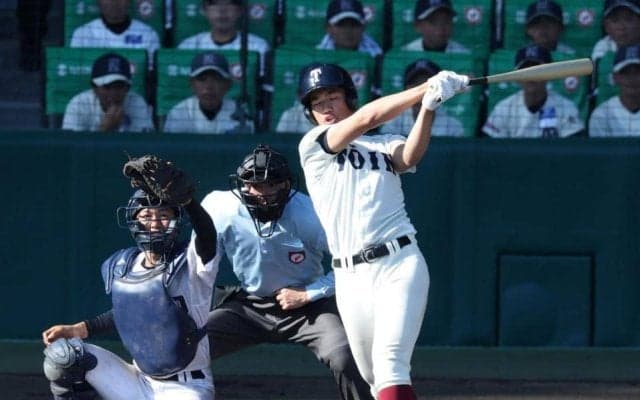 “おかわりジュニア”中村勇斗が甲子園デビュー　初打席は三振も軽快好守で勝利に貢献　父の応援歌響く　父剛也は届かなかった聖地「すごかったよ、と伝えたい」
