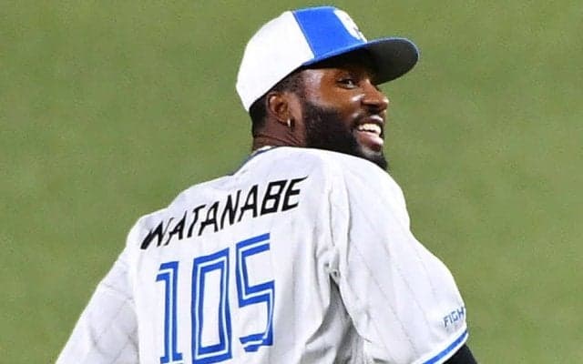 【日本ハム】カストロ　練習着忘れ一時的に「WATANABE」に　開幕試合は問題なし