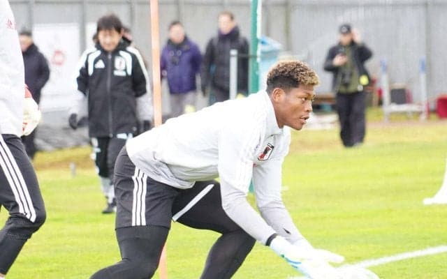 【日本代表】GK鈴木彩艶「握力８キロ」小１女子並から50キロ弱まで回復　W杯へ進化して復帰