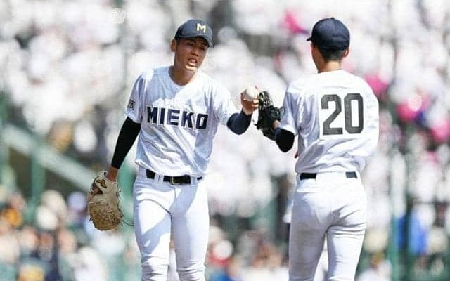 大阪桐蔭を追い詰めた三重の継投策　直球への対応遅らせ1点差に迫る