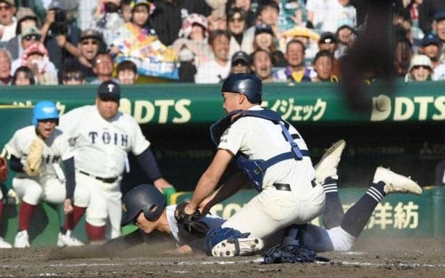 大阪桐蔭　薄氷８強　九回２死二塁サヨナラ負けピンチ、左翼・仲原救ったストライク返球　タイブレークで十回勝ち越し