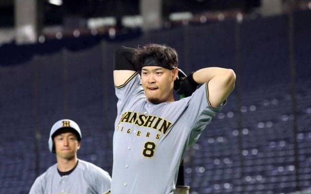 阪神・佐藤輝　快幕デモ弾　推定１５０メートル衝撃アーチ「やっと始まる」「いい結果を残したい」