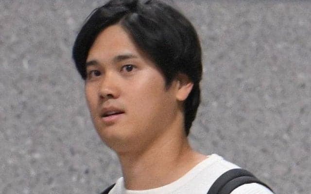 大谷翔平「ムネ、打ちました？」球場入りで報道陣に質問してくる場面も　九回に美しいメジャー初アーチ　ド軍クラブハウスはテレビ１４台設置