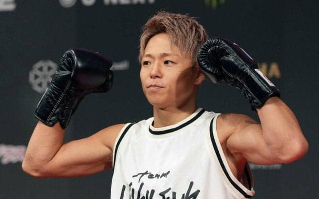 ４月に引退試合の武尊が米国での「友人を紹介します」２ショットに「笑顔がうれしい」の声