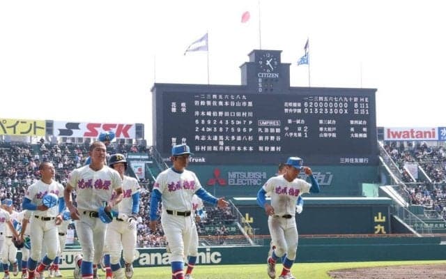 悲劇の花咲徳栄「甲子園は甘くない」止められなかった智弁学園の反撃「流れがきたら止められない」史上最大の逆転負けに岩井監督