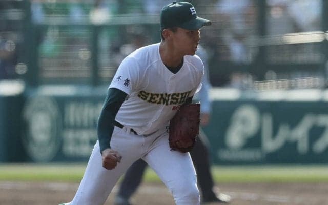 専大松戸がセンバツ初のベスト4！名将はエース、殊勲打を打った強打者を称賛【センバツ】