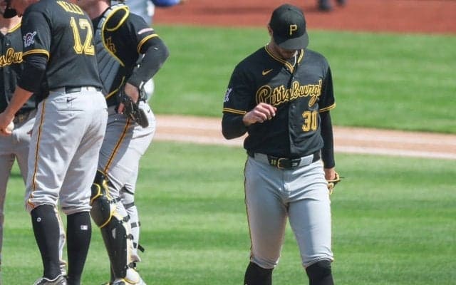 WBCの負担が影響？　衝撃の開幕戦0回2/3KOも怪腕スキーンズが見せたCY賞投手の“矜持”「現実として見てほしいんだ」