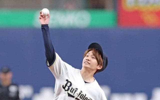 なにわ男子・藤原丈一郎が５年連続オリックス開幕戦始球式に登場　見事なストライク投球披露「最高です」