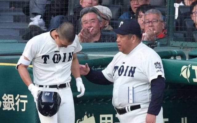 ４強入りの大阪桐蔭　勝負決めた４番谷渕のバスターエンドラン　西谷監督「内野の動きみて打たした方が展開があるかと」谷渕も「練習していた。よっしゃこいみたいな感じでした」