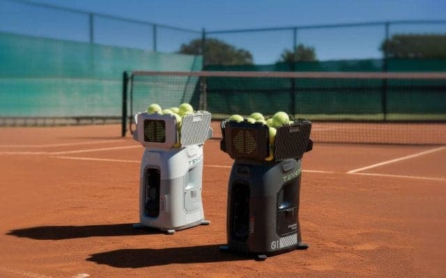 【クラファンで1.5億円突破】“ひとりで試合練習できる”AIテニスロボTenniix、3/30にプロジェクト終了