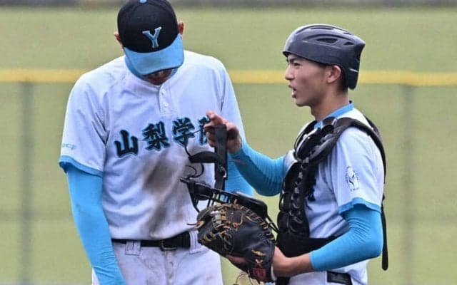 競泳で五輪狙う「二刀流」の兄に続け　山梨学院捕手のセンバツ
