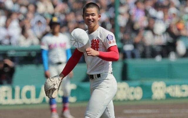 智弁学園のプロ注目左腕が逆転勝ち呼び込む好投！最大8点差をひっくり返した打線に「やっぱりやってくれるなと」【センバツ】