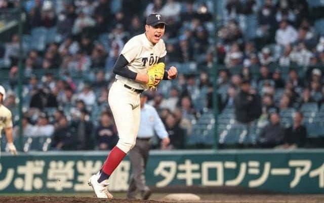 普段しないガッツポーズ「勝手に出た」　好救援の大阪桐蔭・川本投手
